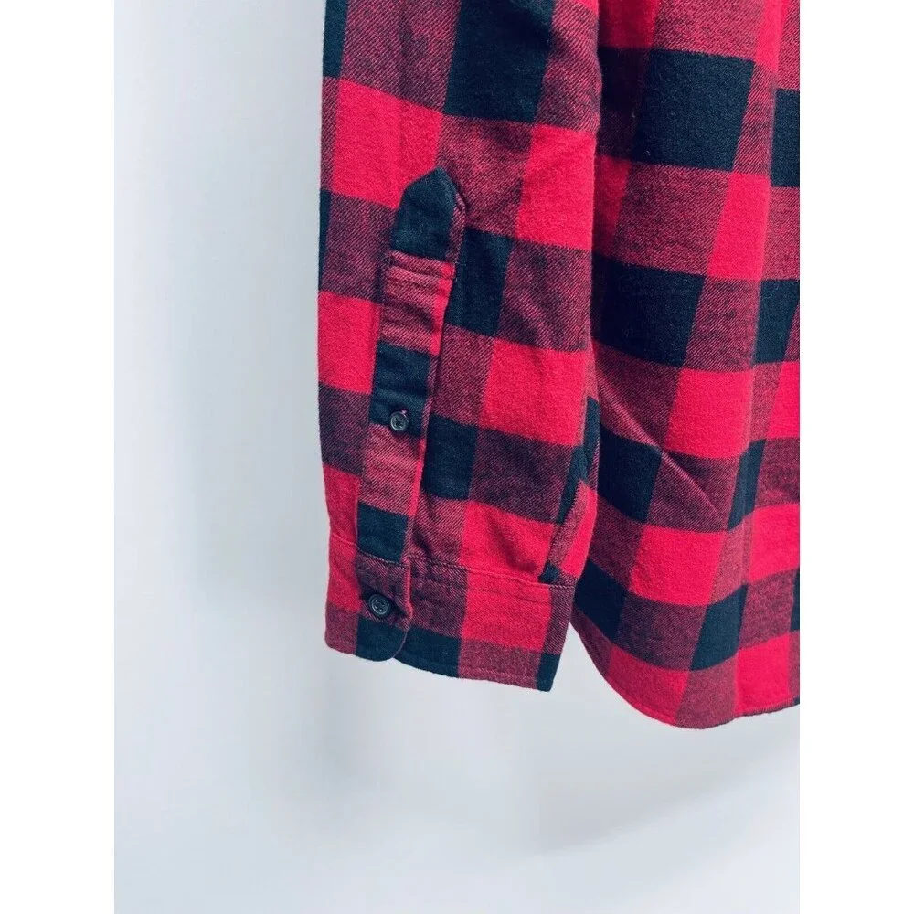 Christmas St. John's Bay Men's Red Black Long Sleeve Flannel Shirt Size M New